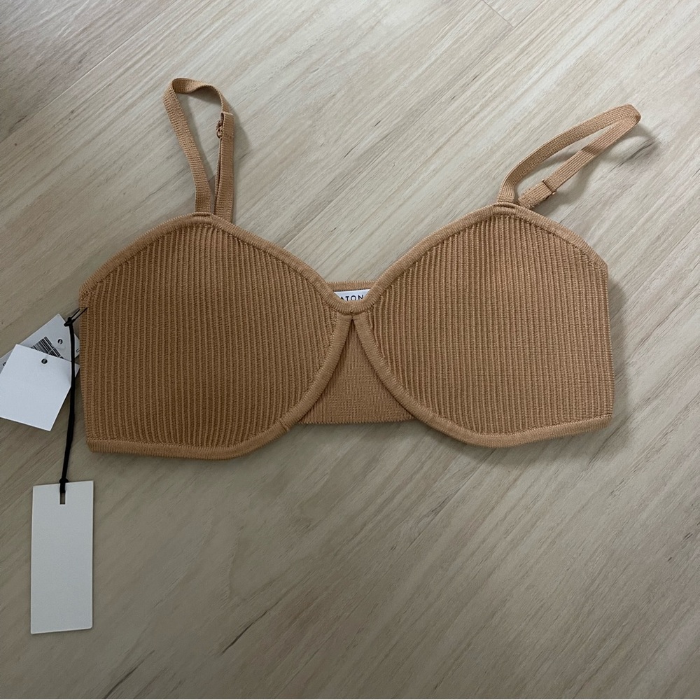 Aritzia babaton top